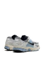 Air Zoom Vomero 5 - Image 3