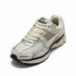 Air Zoom Vomero 5 - Image 3