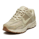 Air Zoom Vomero 5 - Image 2