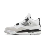 ⁦"Air Jordan 4 Retro "Military Black⁩ - الصورة ⁦3⁩