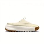 The North Face Never Stop Mule beige